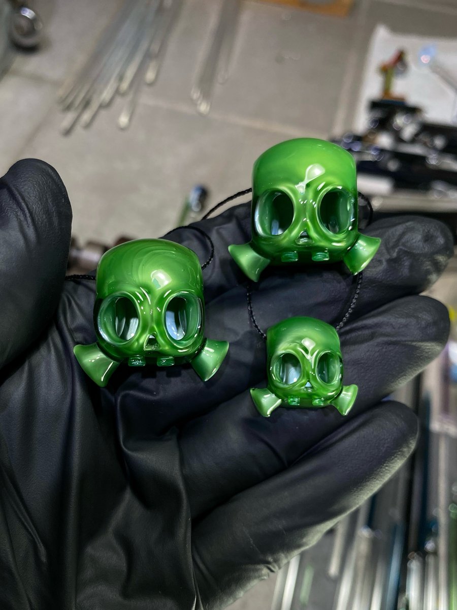 Image of Chromium Skull Pendants