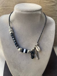 Image 6 of Collier Carrie 