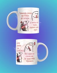 Tomando Coca Mug🥤