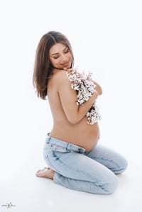 Image 3 of Maternity Session with Wardrobe 