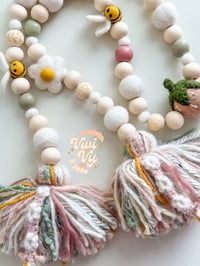 Image 7 of RTS OAK Buzz & Blooms Garland #5
