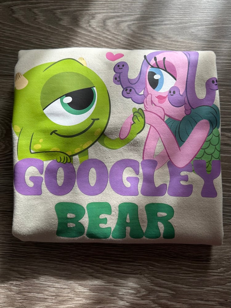 Image of Googley Bear