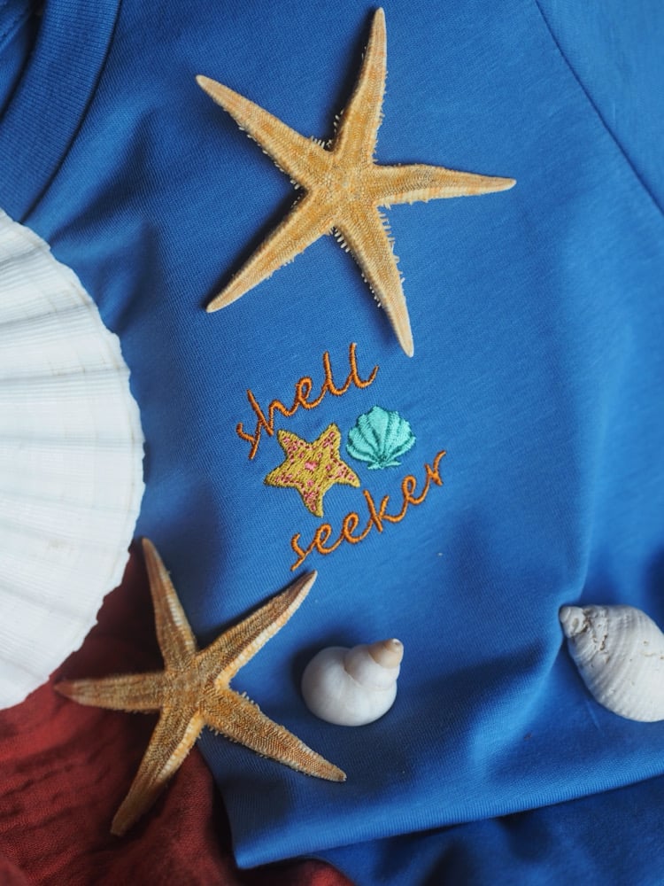 Image of  Summer Sprinkle Tee, Shell Seeker - Bright Blue