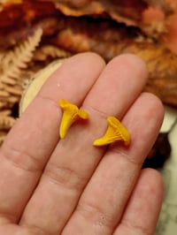 Image 1 of Kolczyki Kurki na wkrętki 