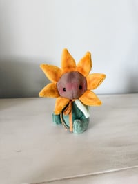 Image 2 of Helia