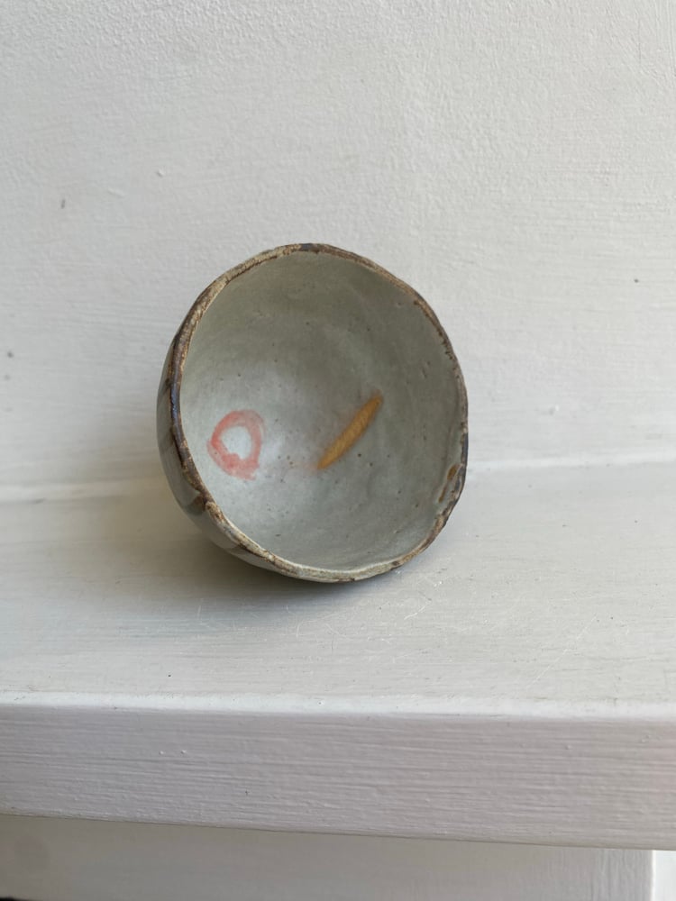 Deep footed Bowl (black lines) Image 2