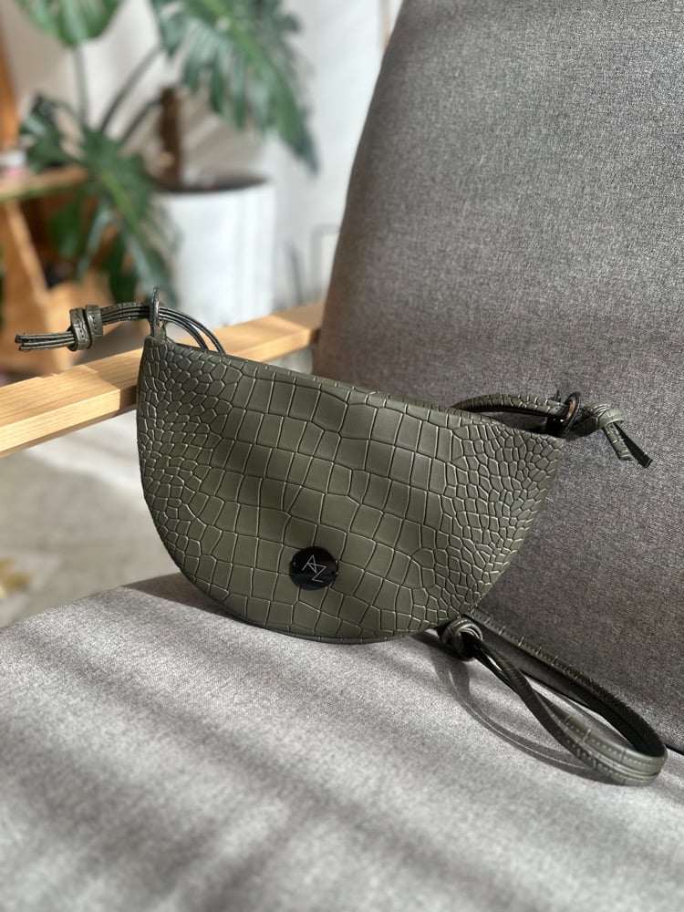 Image of Halfmoon bag Pattern