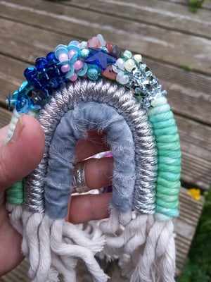 Mini macrame beaded rainbow 4