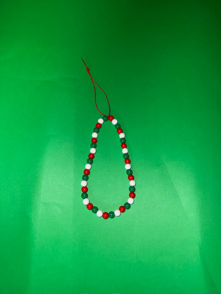 Image of Beaded Phone Accesory ❄️🎄