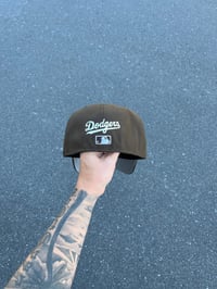 Image 3 of MOCHA UPSIDE DOWN LOGO LOS ANGELES DODGERS CUSTOM FITTED CAP