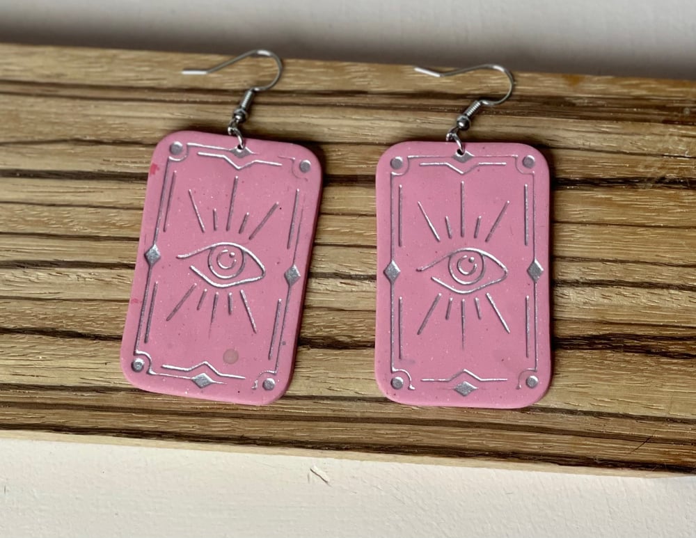 Image of Pink Tarot Card