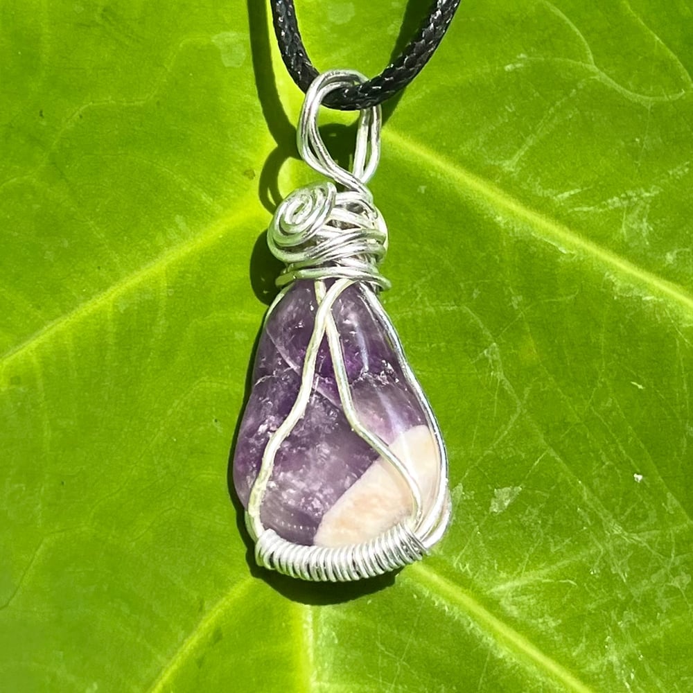 Image of amethyst pendant b