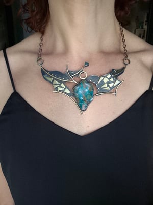  Powerful necklace with blue natural stone 