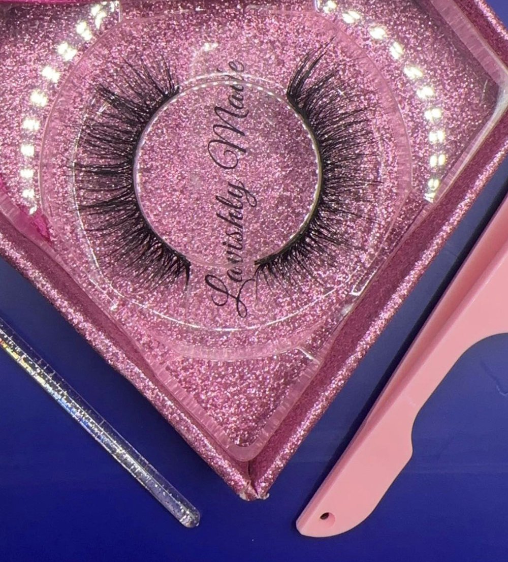Image of Lavish lashes 