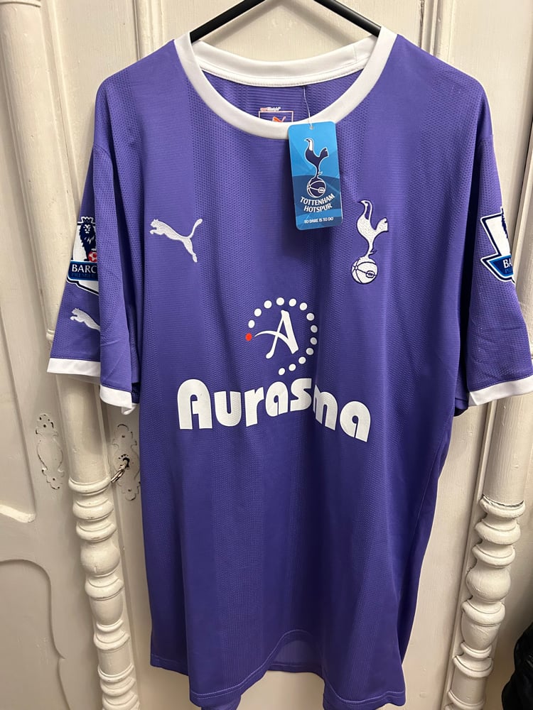 Image of NEW Tottenham Hotspur “MODRIĆ 14” 2011/12 Match Issued Away Shirt + PL patches (XL)