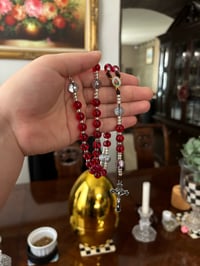 Image 2 of Rosario del Sagrado Corazón de Jesús (rojo) - Hecho a mano ❤️‍🔥