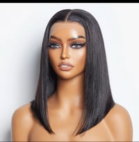 Image 2 of Luxe Konfidence Level 13×4 Straight Bob Wig – 150% Density – Pre-Plucked Virgin Human Hair