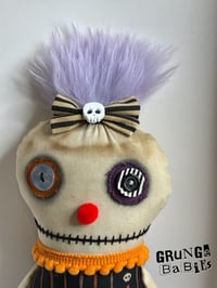 Image 2 of Lilac Black (SPECIAL EDITION) 