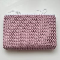 Image 2 of Pochette de livre - rose 