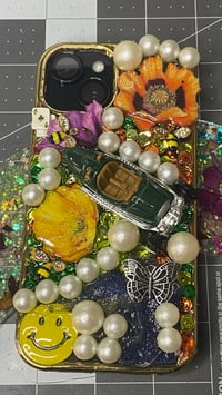 Image 2 of iph 15 junk case