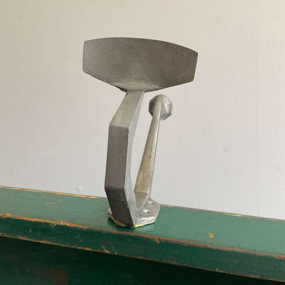 Image of French Hook