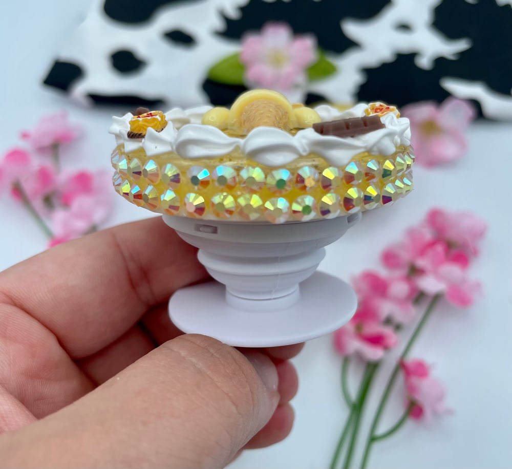 Image of Phone Grip: Yellow Pom Pup