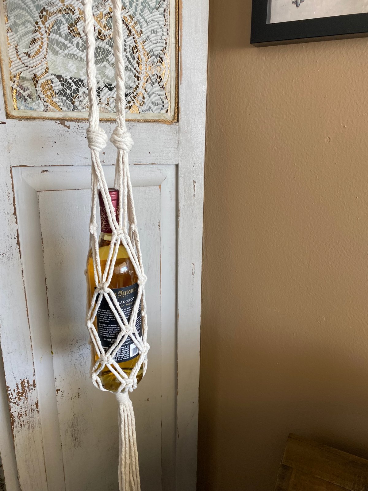 Macrame wine bottle holder Veronica Handmade