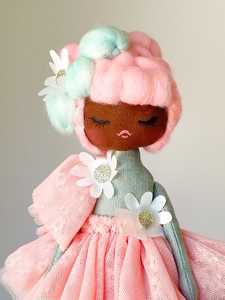 RESERVED FOR TAMARA-Floral Collection Little Doll Daisy Mend by