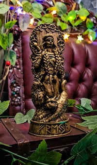 👑The Armored Kingdom Freyja's Grace: Radiant Norse Goddess Statue