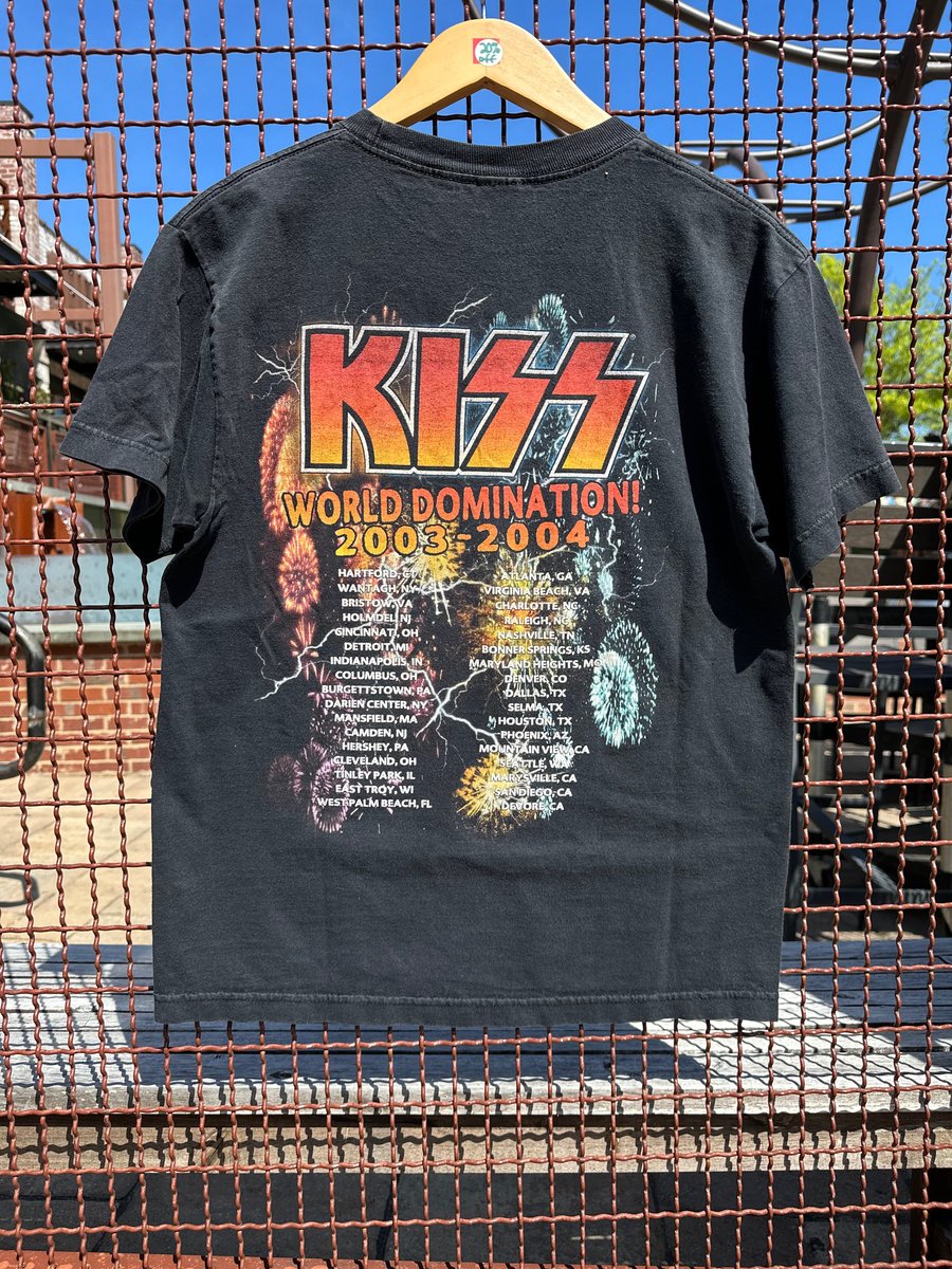 Image of 2003-2004 “KISS WORLD DOMINATION” Concert Tee, SIZE: MEDIUM