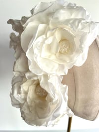 Image 2 of White flower headpiece