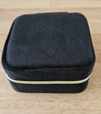 Image 1 of Boîte à bijoux (noir) 