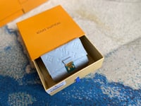 Image 9 of Lou small wallets (click to browse)