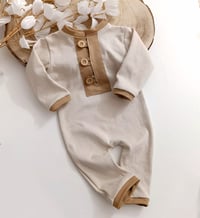 Image 1 of Photoshooting boys romper Fabio | 0-3 months | 3-6 months | beige