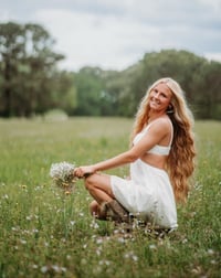 Image 1 of SUMMER CLASS OF 2027 SENIOR PORTRAIT SESSION BOOKING FEE