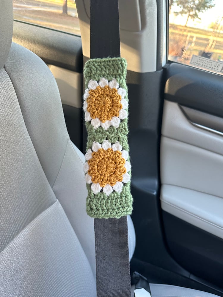 Image of Daisy Seat Belt Covers Set