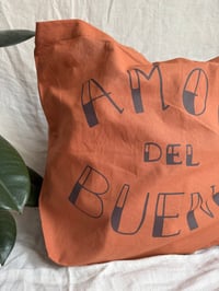 Image 4 of TOTE Amor del Bueno (caramelo).