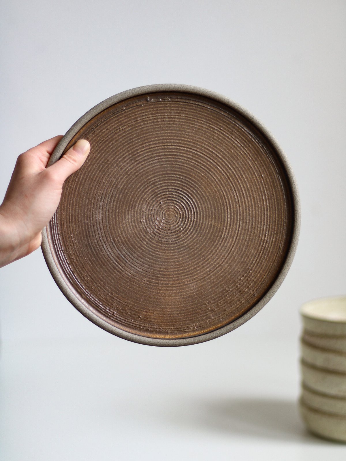 Image of platter in tamba (swirl)