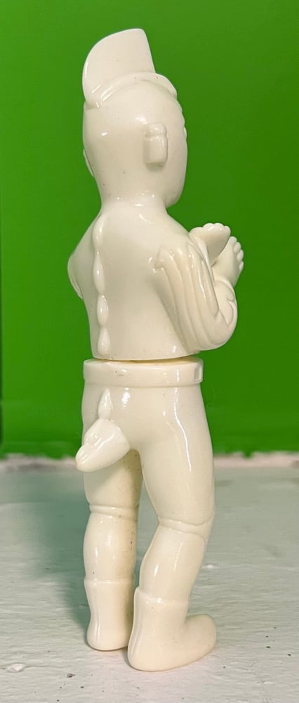 Thrashman blank white vinyl figure