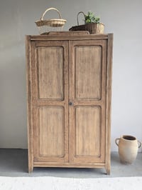 Image 1 of L'ARMOIRE BOIS BRUT 
