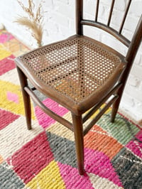 Image 3 of Chaise cannelée 
