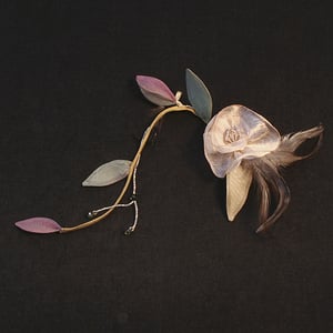 Image of T83 Dawn Rose Fascinator