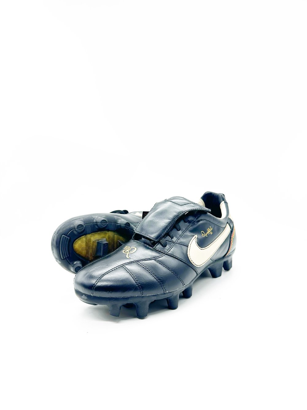 Image of Nike Tiempo R10 FG