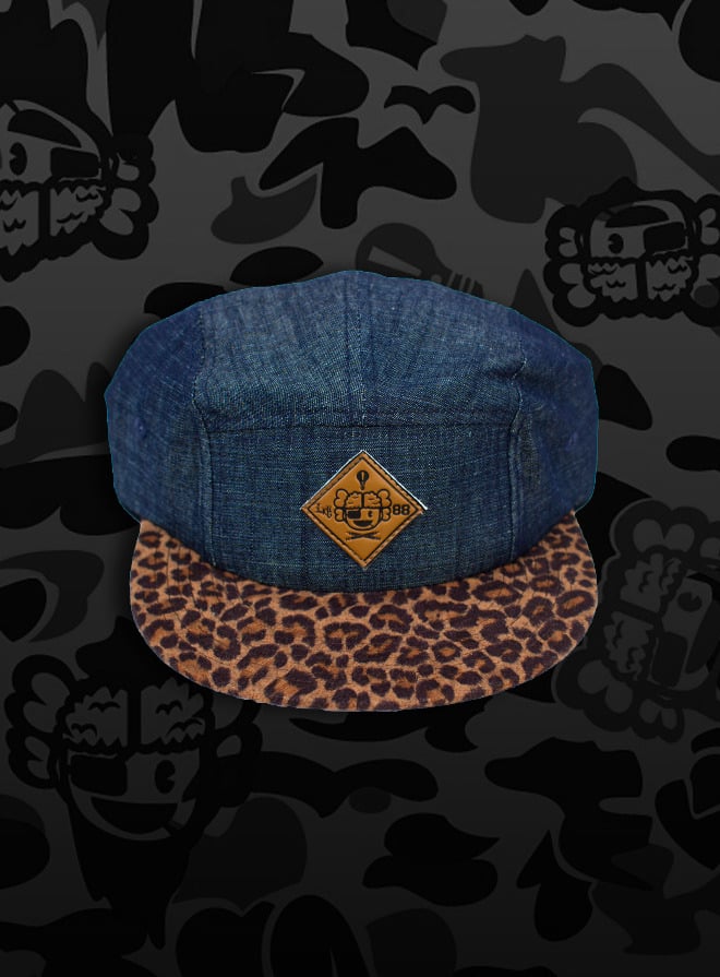 Image of 'Raphael' - 3 K.N.G.'s Grey/Leopard Chambray 5-Panel Cap