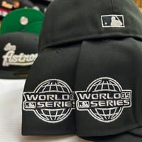 Image 3 of New Era 59Fifty Black- White Los 