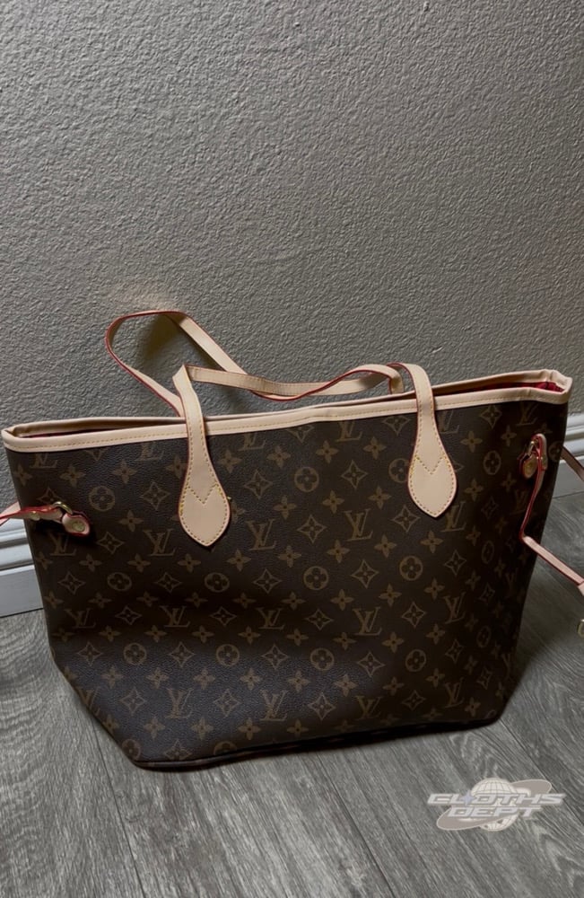 Image of LV Woman Tote Bags