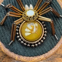 Image 3 of Dried flower spider (a, 3.5  inches)