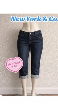 Image 3 of  New Sz 6 New York & Co. dark denim Capri #655*1.0