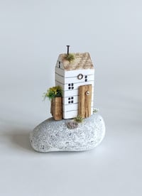 Image 3 of Pebble Cottages