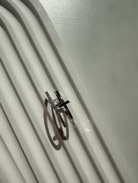 Image 10 of Cross double ring 十字双层锆石银色戒指